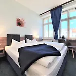 梅拉罗斯·芬·舒酒店 3* 柏林