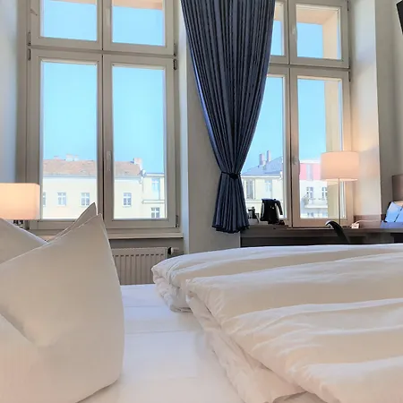 Hotel Melarose Feng Shui 3*