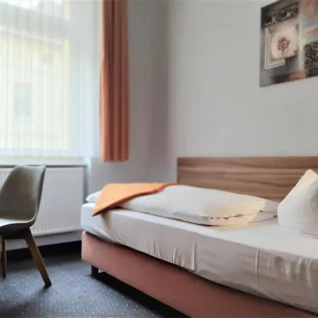 Melarose Feng Shui Hotel 3*